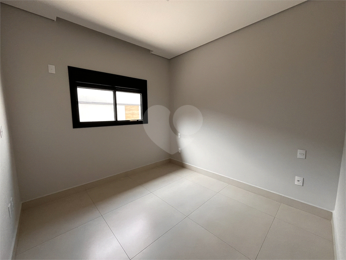 Foto REO1032525