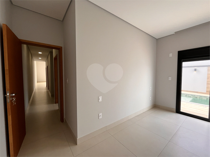 Foto REO1032525