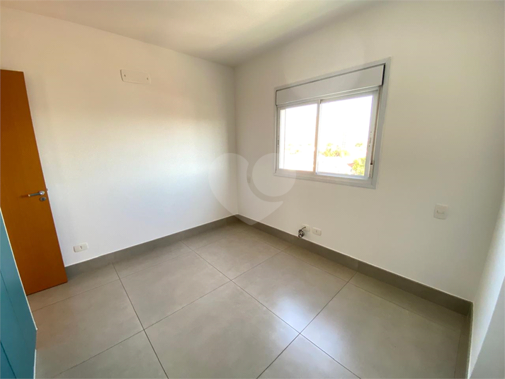 Foto REO1032687