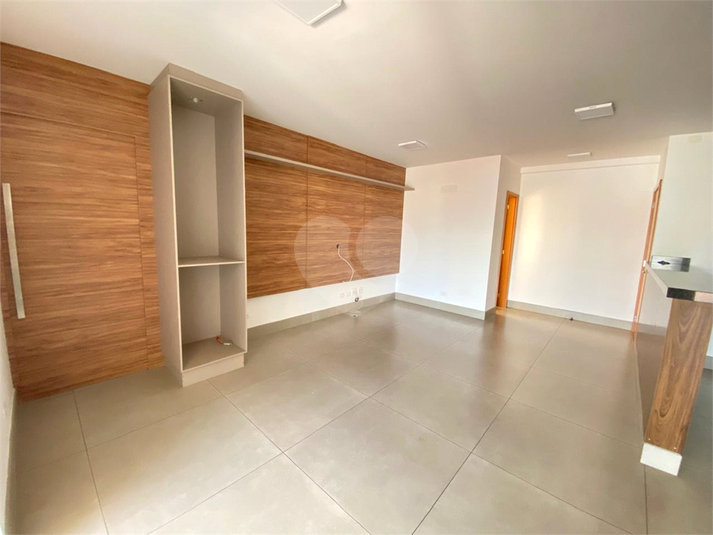 Foto REO1032687