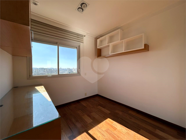 Foto REO1032968