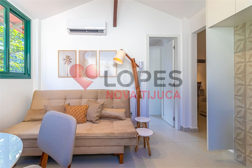 Foto REO1033006