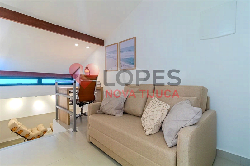 Foto REO1033006
