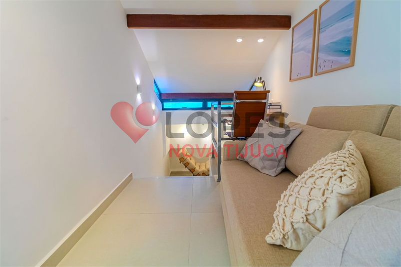Foto REO1033006