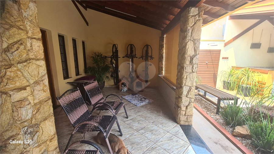 Foto REO1033055