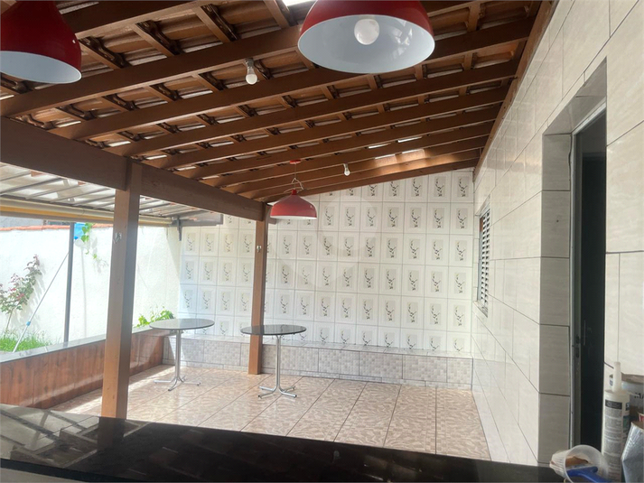 Foto REO1033067