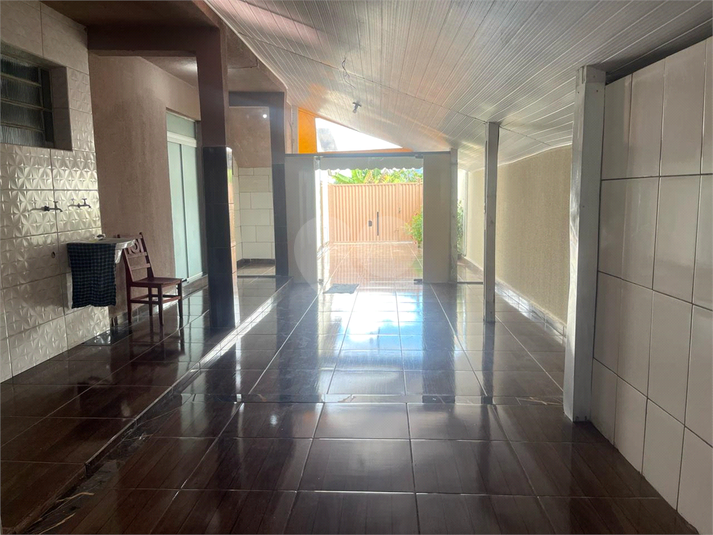 Foto REO1033067