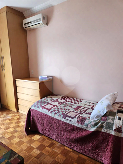 Foto REO1033179