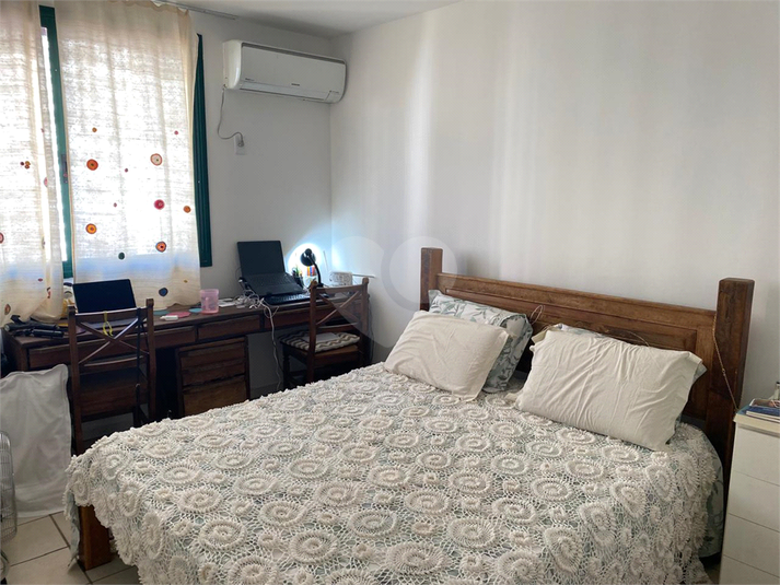 Foto REO1033355