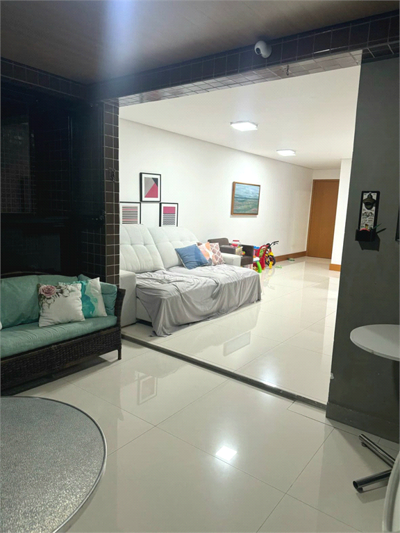 Venda Apartamento Maceió Ponta Verde REO1033704 3