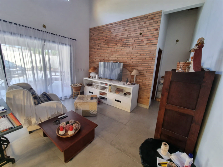 Foto REO1034416