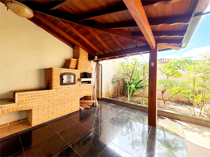 Foto REO1034741