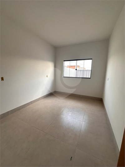 Foto REO1034748
