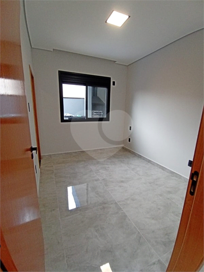 Foto REO1034800