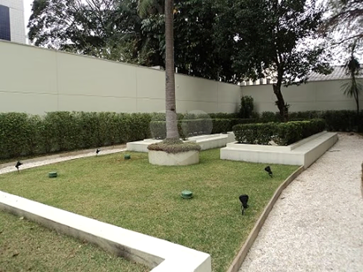Foto REO1034950