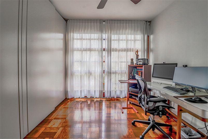 Foto REO1035117