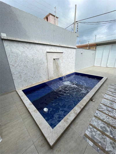 Foto REO1035166
