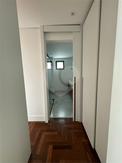 Foto REO1035819