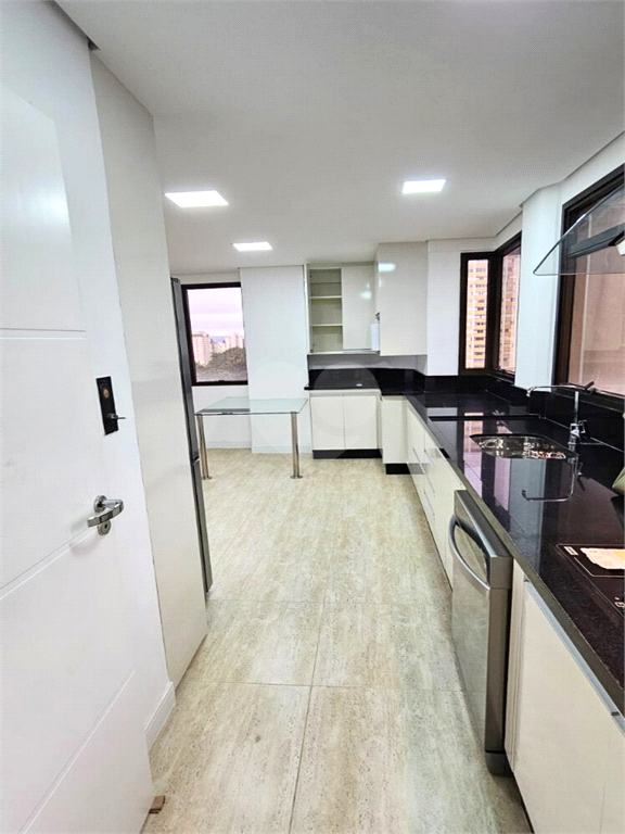 Venda Apartamento São Paulo Sumaré REO1035871 43