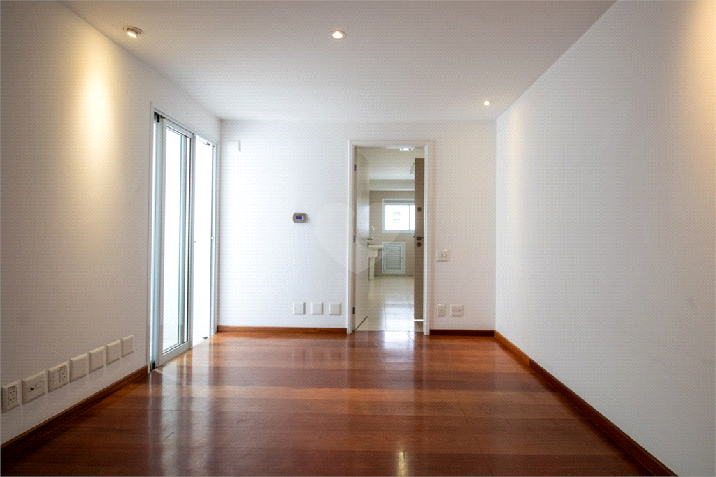 Venda Apartamento São Paulo Pacaembu REO1035875 68