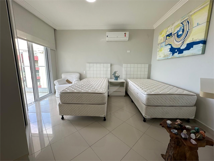 Foto REO1036246