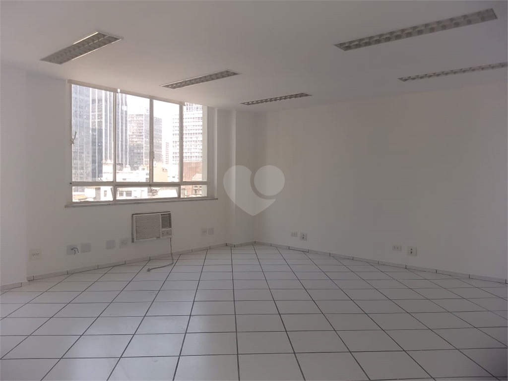 Venda Salas São Paulo Centro REO103626 25