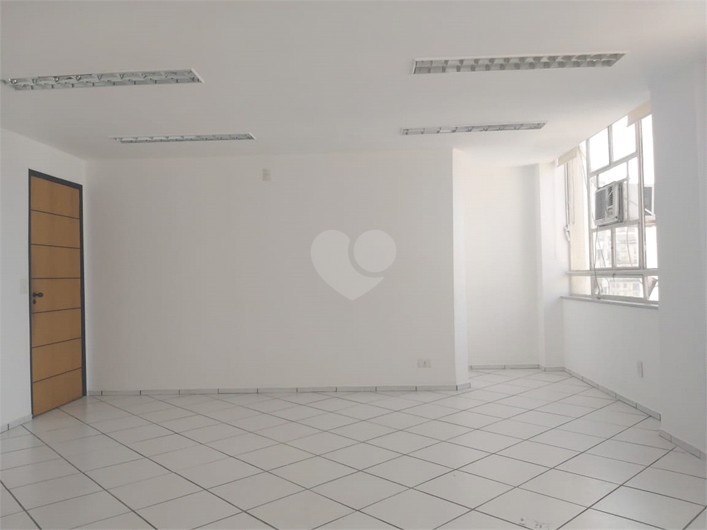 Venda Salas São Paulo Centro REO103626 26