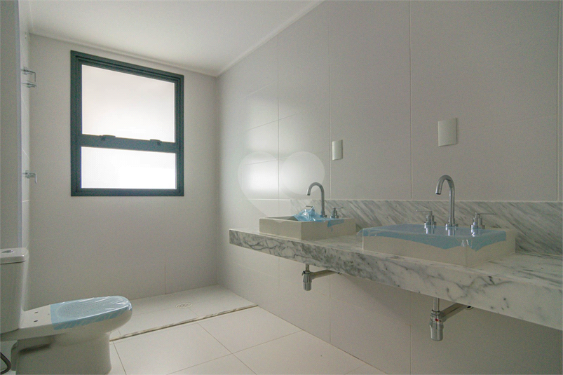 Foto REO1036360