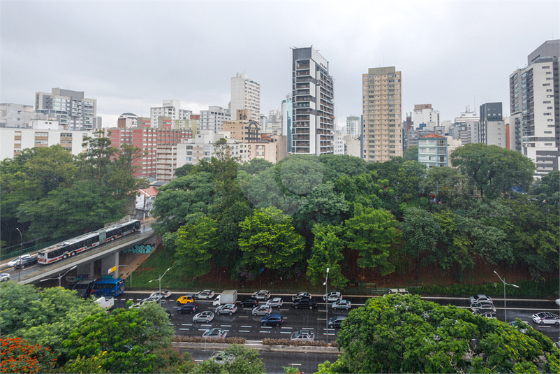 Foto REO1037004