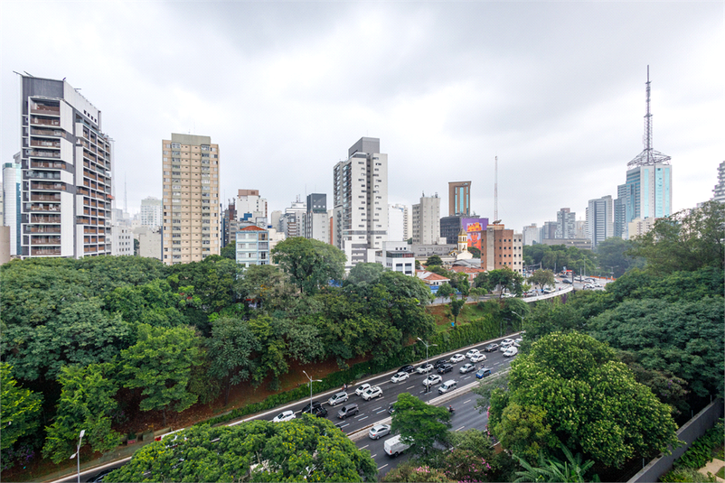 Foto REO1037004