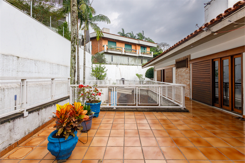 Foto REO1037027