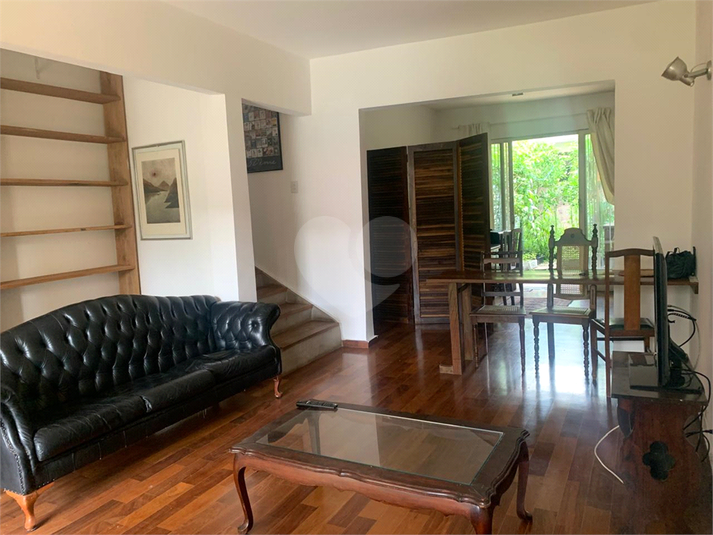 Foto REO1037109