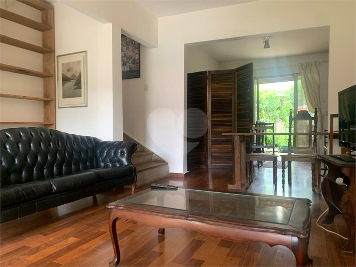 Foto REO1037109