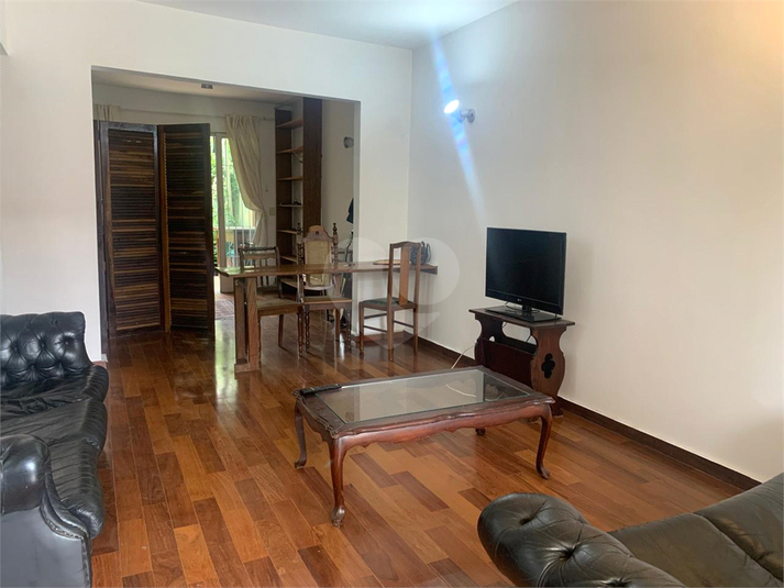 Foto REO1037109