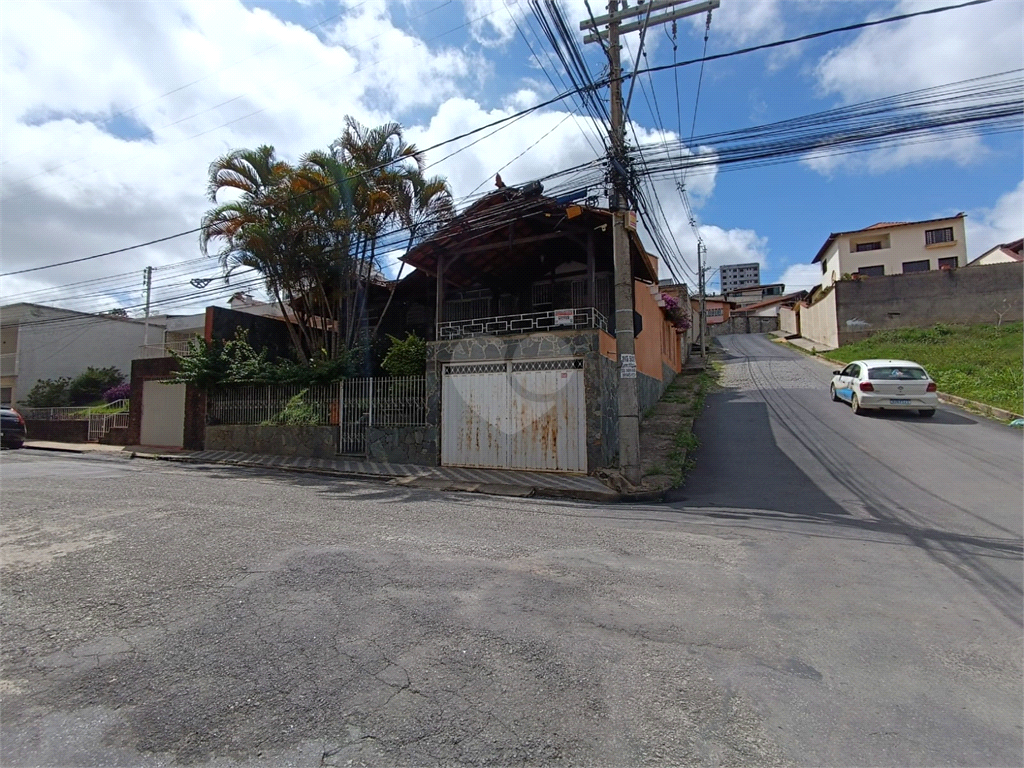 Venda Casa Barbacena Santa Tereza I REO1037642 2