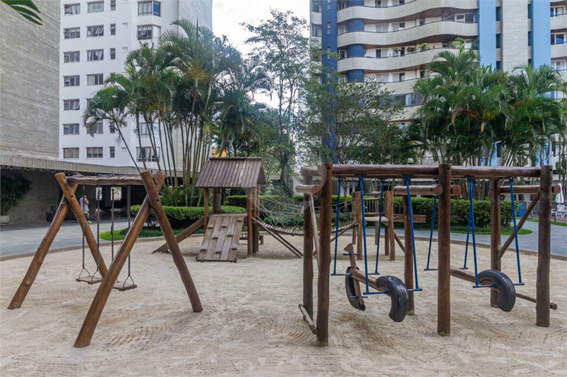 Foto REO1038057