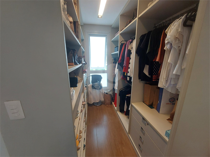 closet mulher suite master