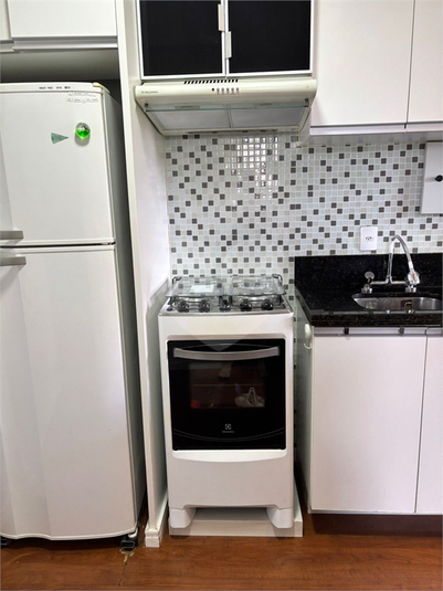 Venda Apartamento Curitiba Centro REO1039048 3