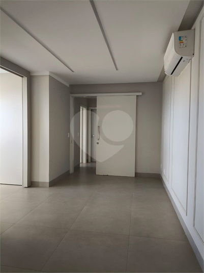 Foto REO1039151