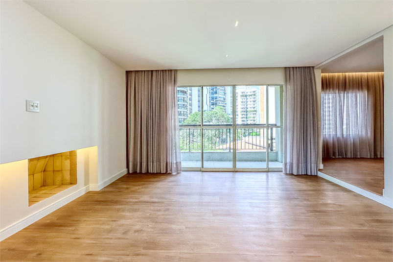 Venda Apartamento São Paulo Campo Belo REO1039909 3