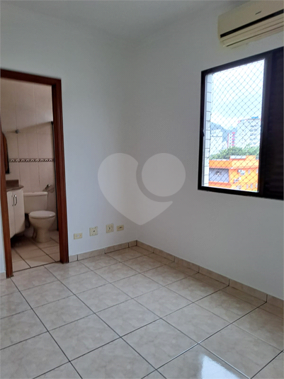 Venda Apartamento Santos Campo Grande REO1040082 8