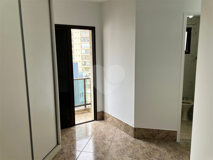 Venda Apartamento São Paulo Santana REO1041132 17