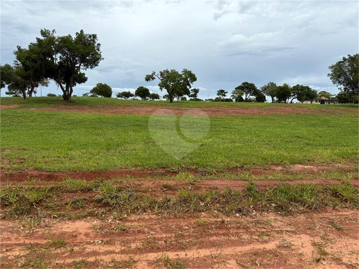 Venda Área de Terra Itaí 	riviera De Santa Cristina Iii REO1041456 1