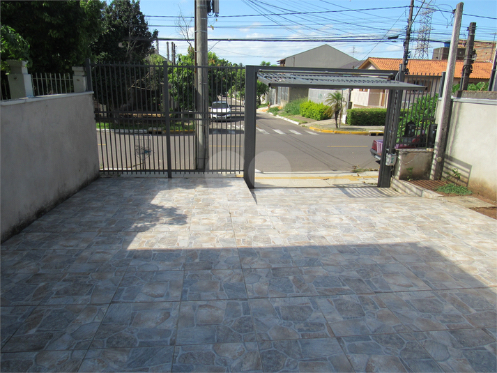 Foto REO1041538