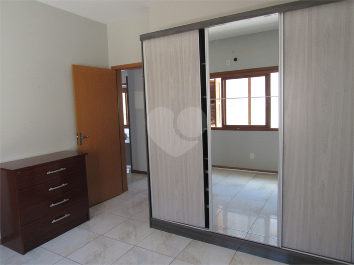 Foto REO1041538