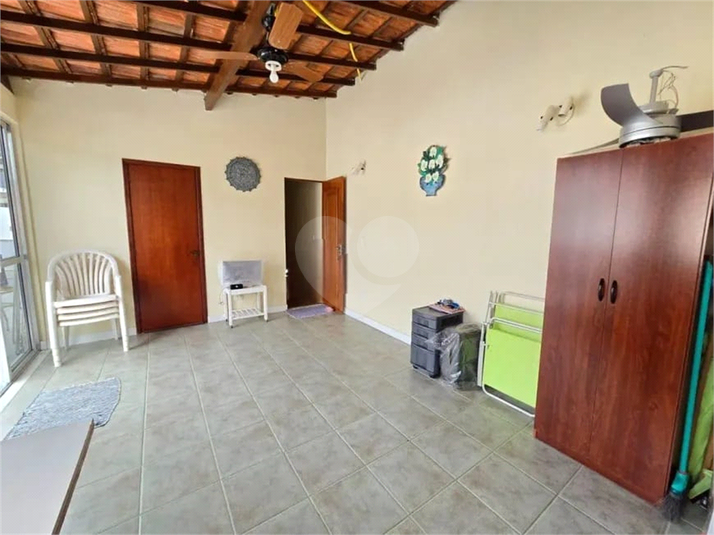 Foto REO1041702