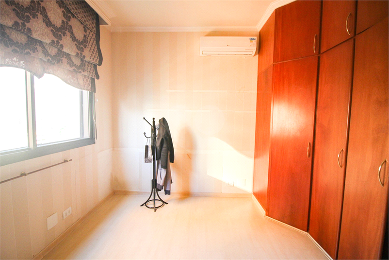 Foto REO1041945