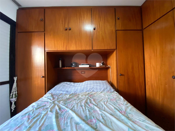 Foto REO1042400