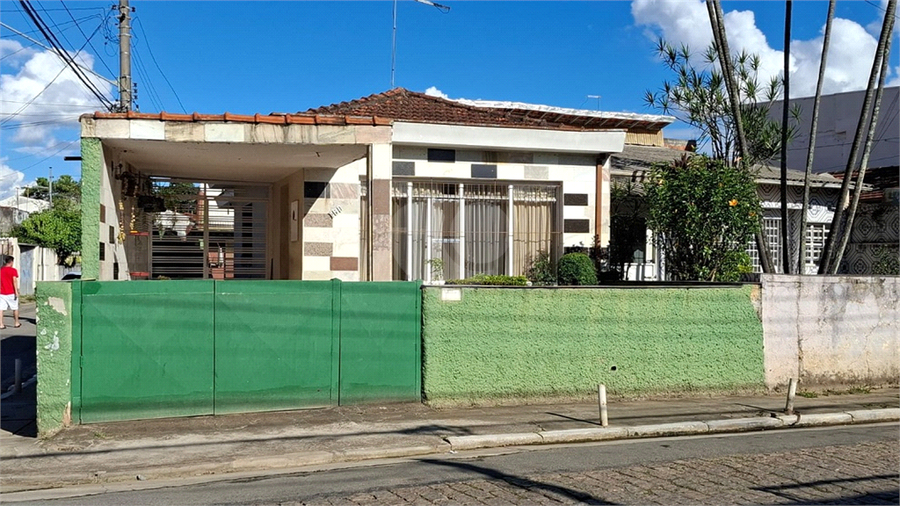 Foto REO1042515