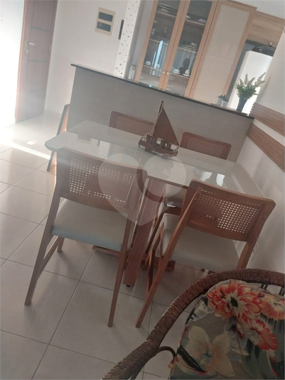 Foto REO1042563